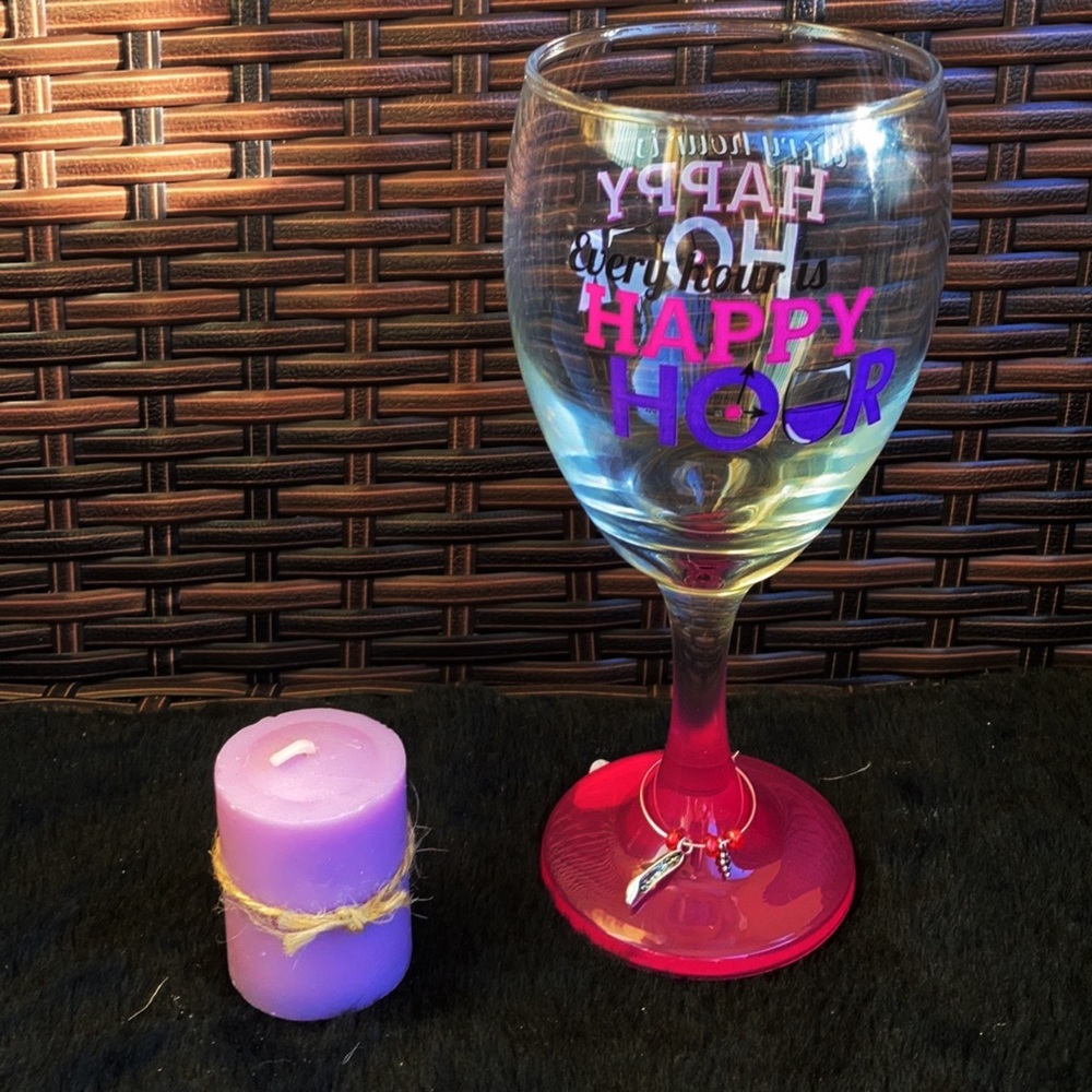 Every hour is happy HOUR chic heels 👠 wine glass